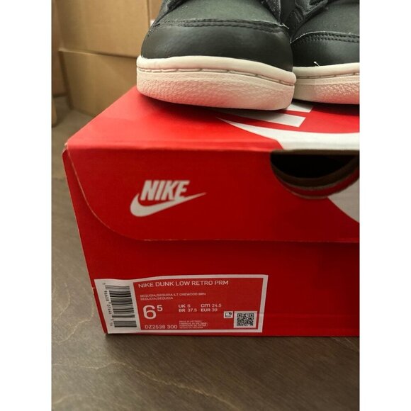 Nikes dunk low retro premium sequoia M6.5 W8 - Picture 7 of 8